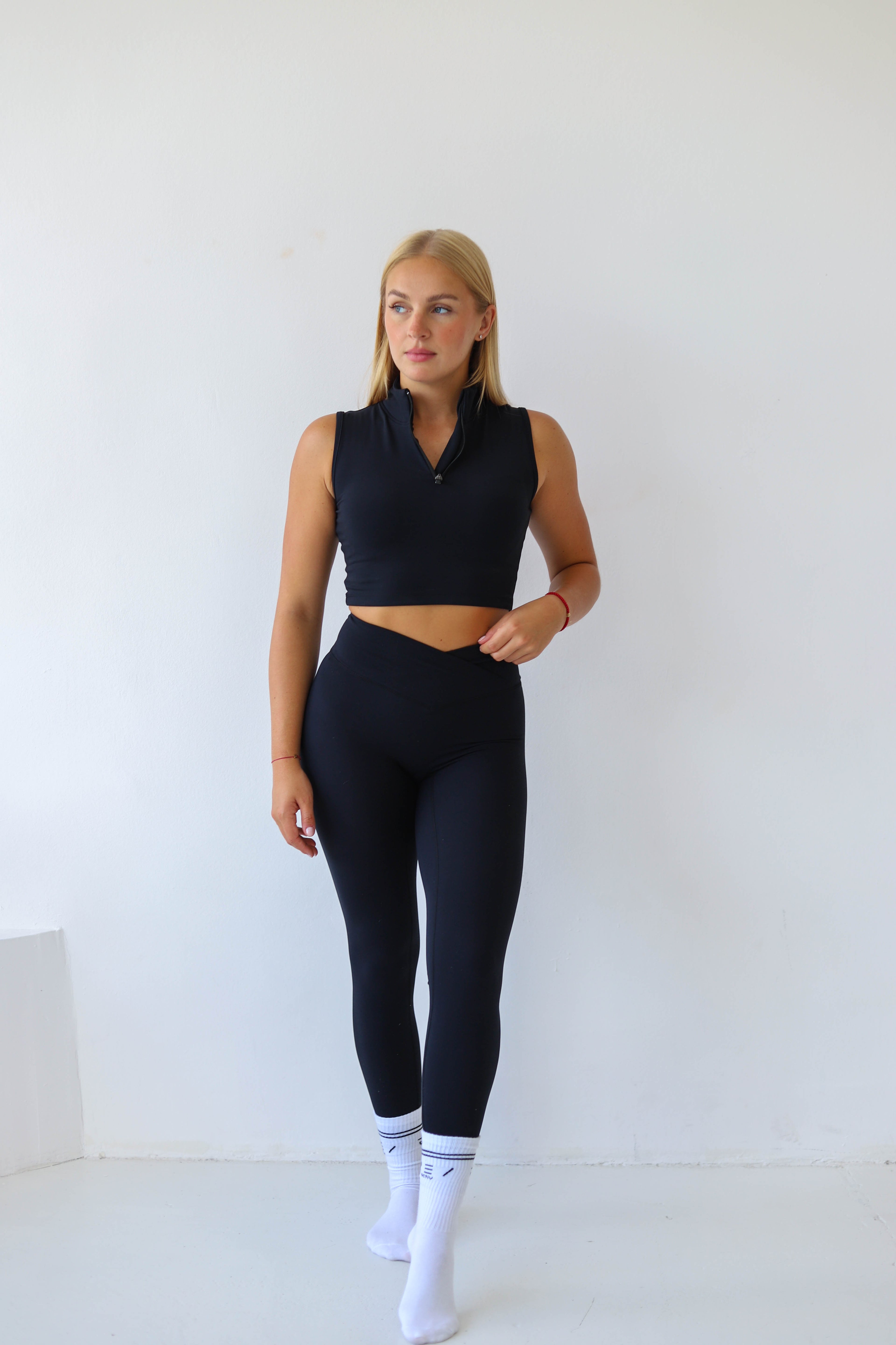 Second Skin Black High Waist V-Rise Pilates Leggings