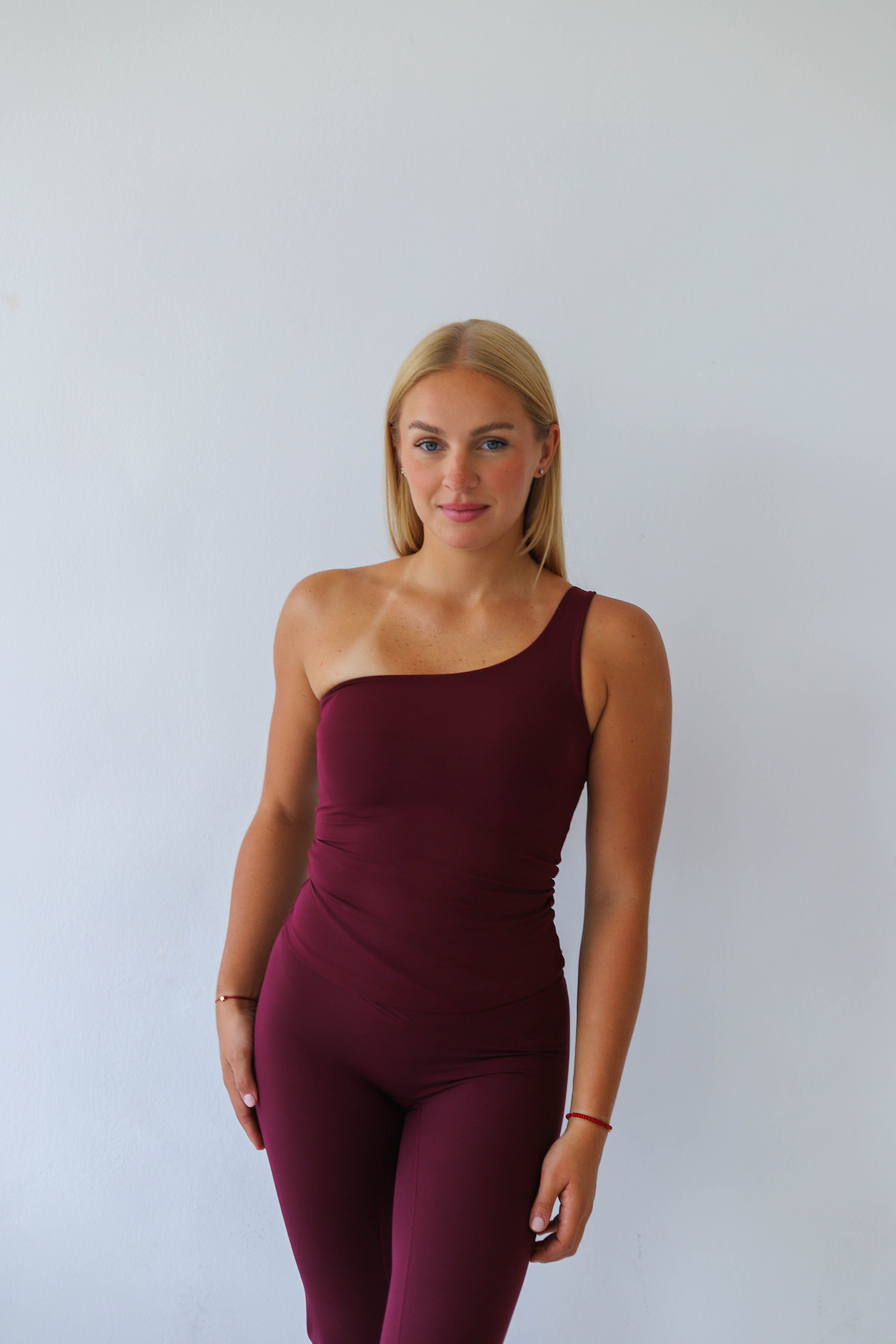 Second Skin One Shoulder Pilates Top Dark Burgundy